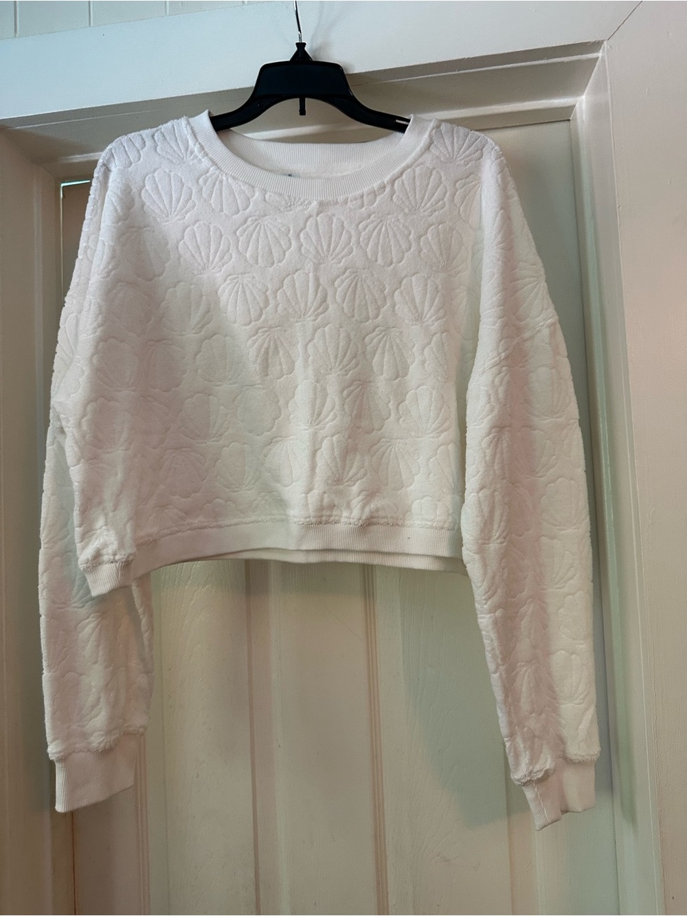 Textured White Crewneck Cropped Sweater